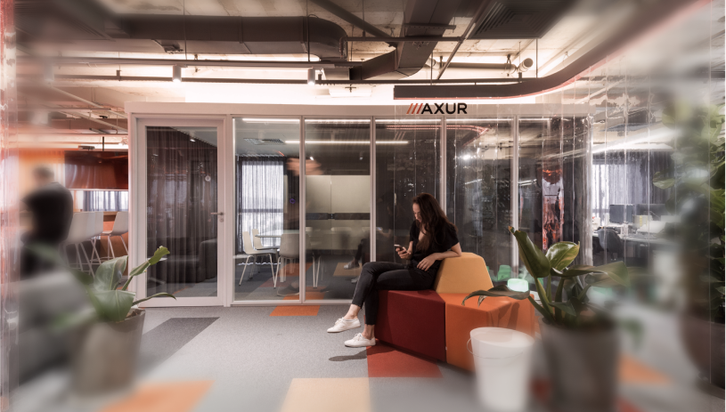 Leer historia case-axur